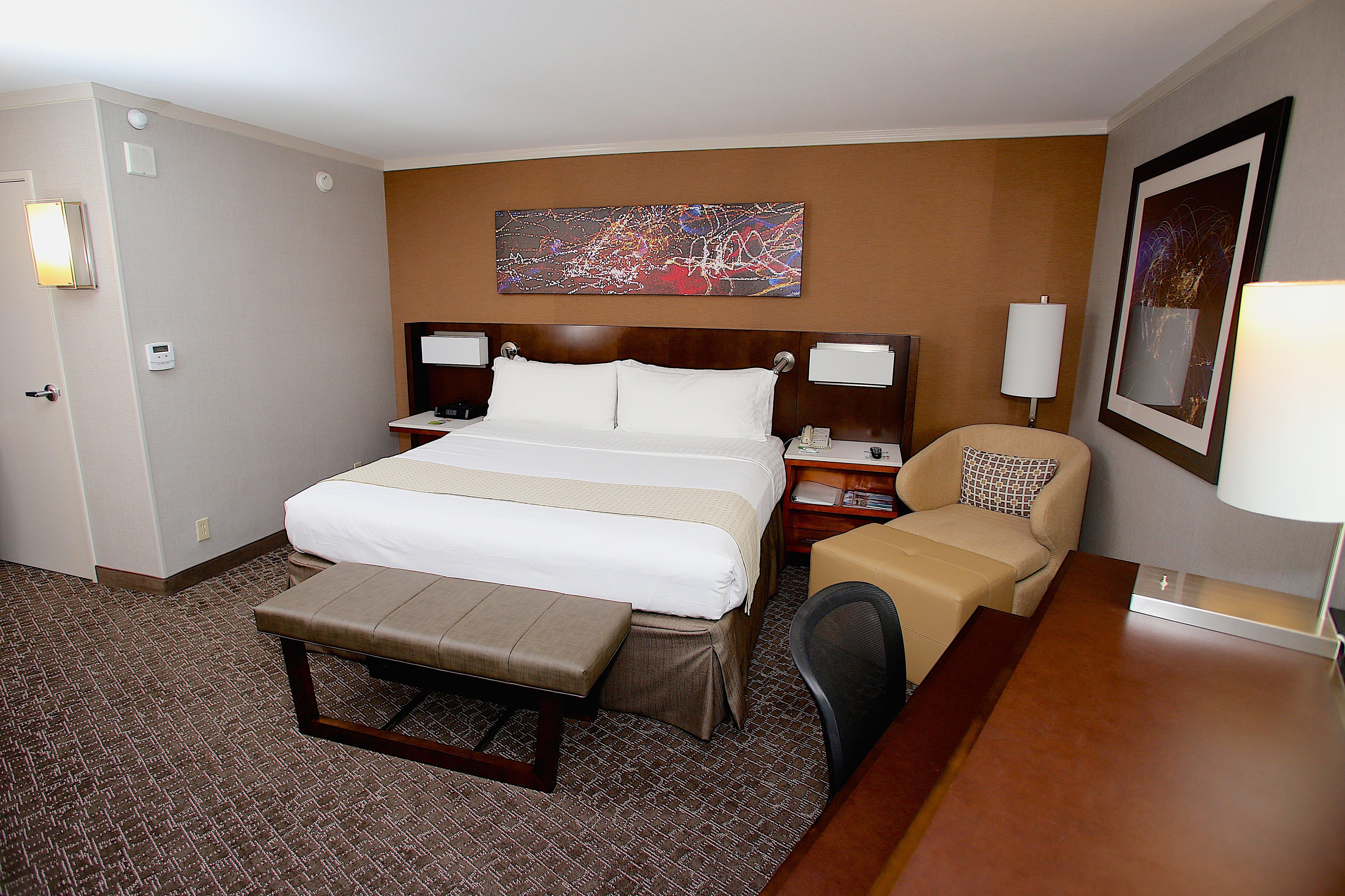 Holiday Inn Long Beach - Airport By Ihg Exterior photo